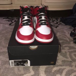 COPY - Air Jordan 1 Mid Chicago “White Heel” GS